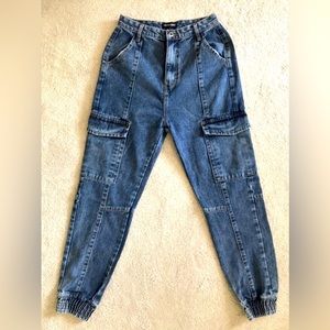 PrettyLittleThing Women’s Blue Wash Cargo Jean Joggers 
 UK 10 size S